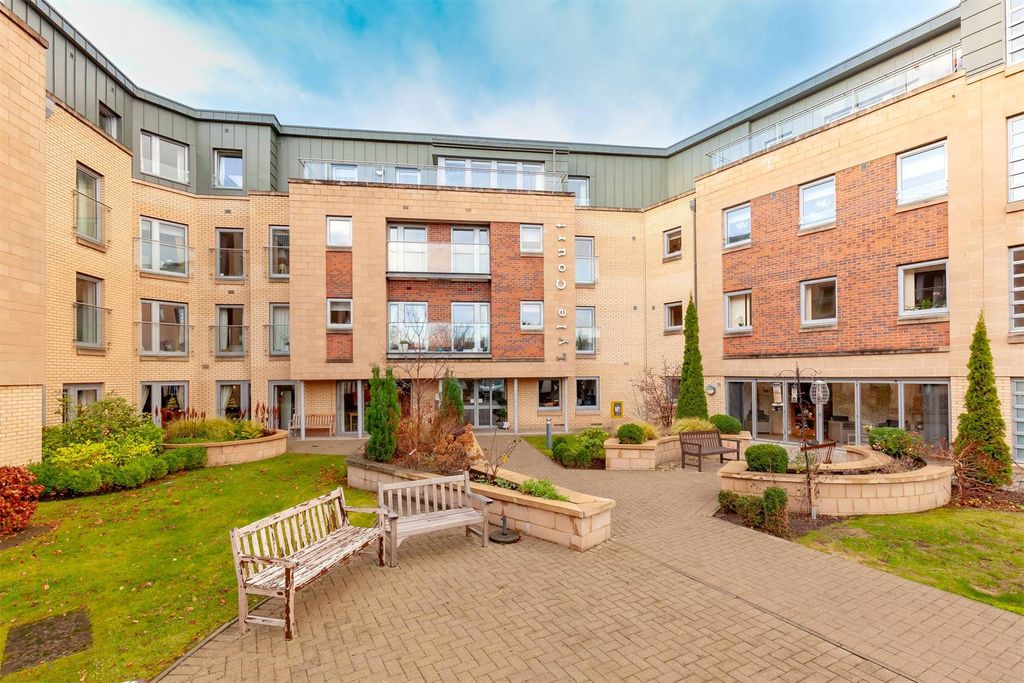 Property photo 1 of 20 Picture No. 17