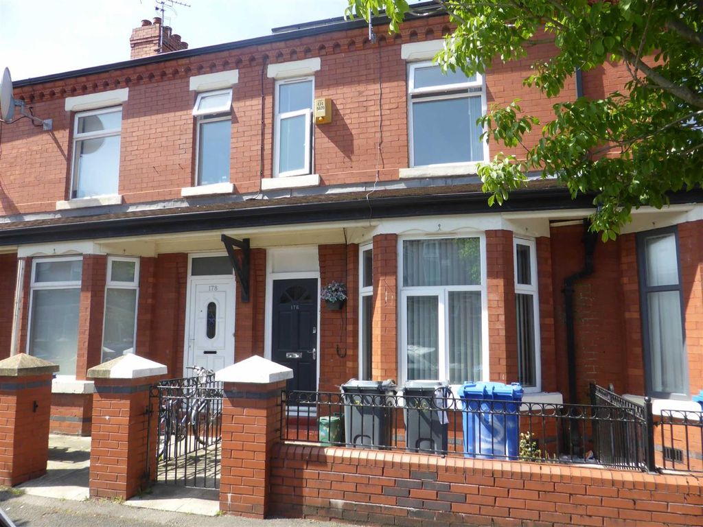 Property photo 1 of 21