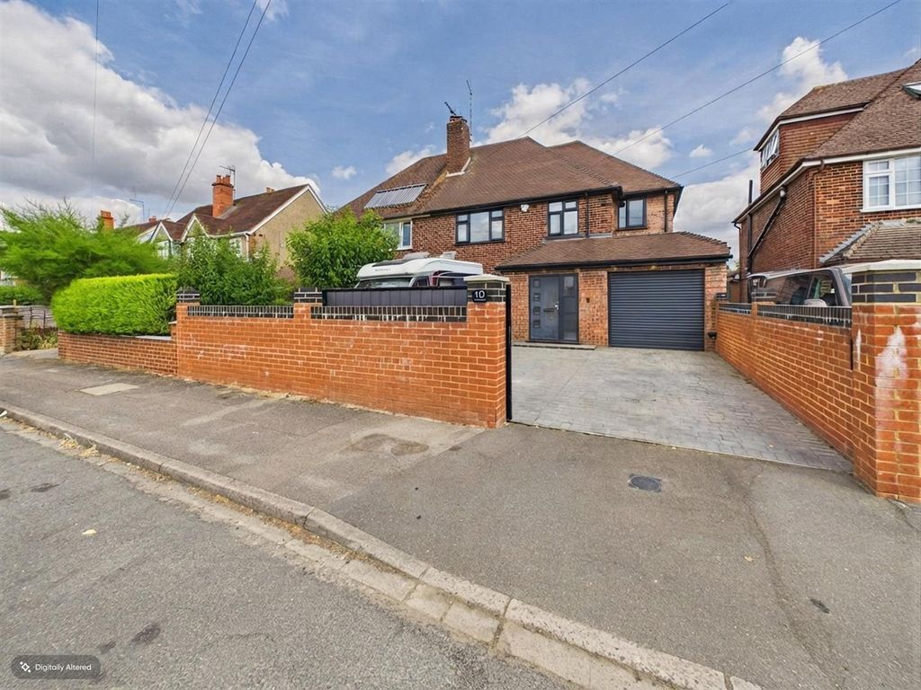Property photo 1 of 12 Cam05510G0-Pr0264-Still014-001.Jpg