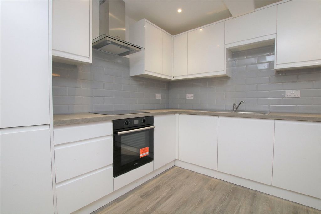 Property photo 2 of 7 Picture No. 06