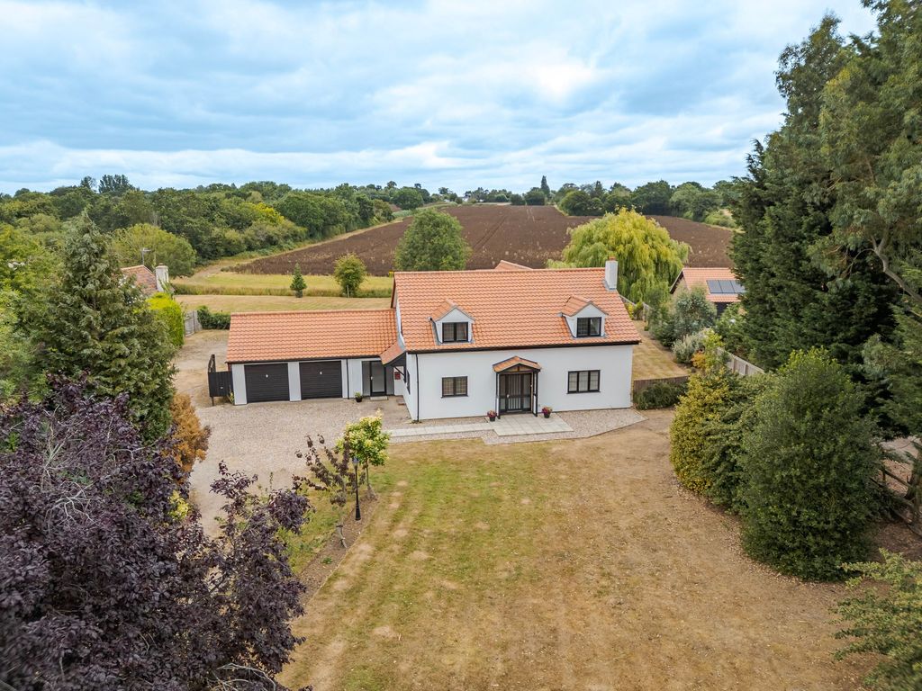 Property photo 1 of 32