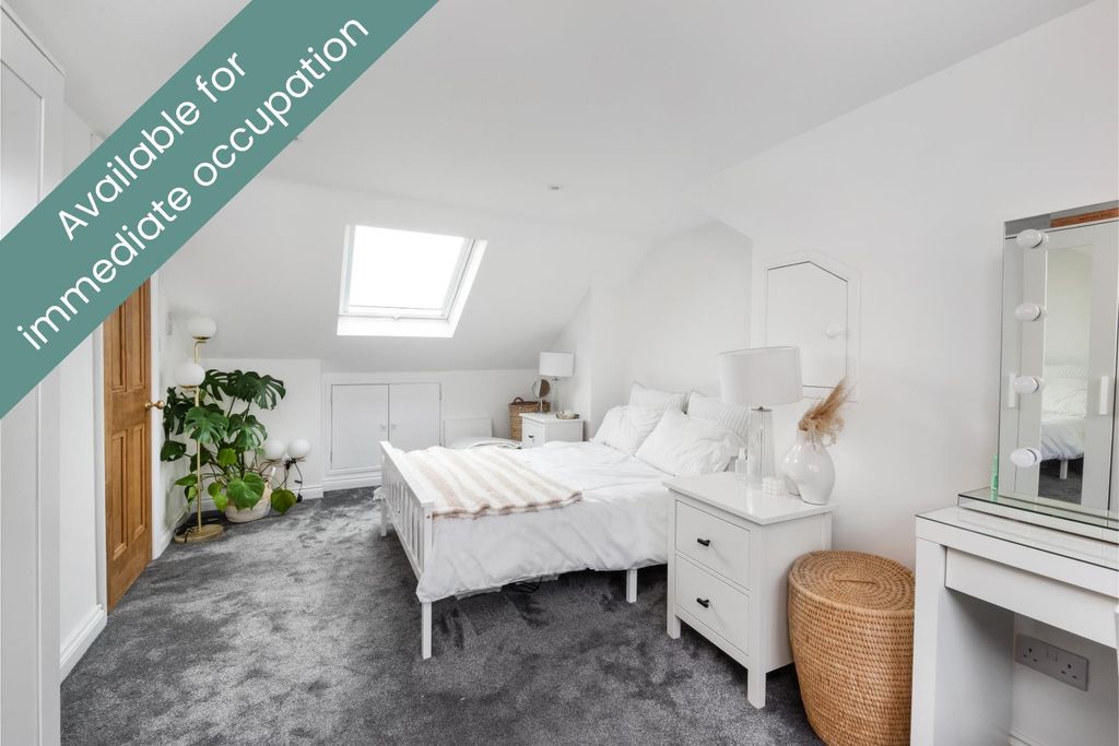 Property photo 1 of 19 Available For Immediate Occupation.Png