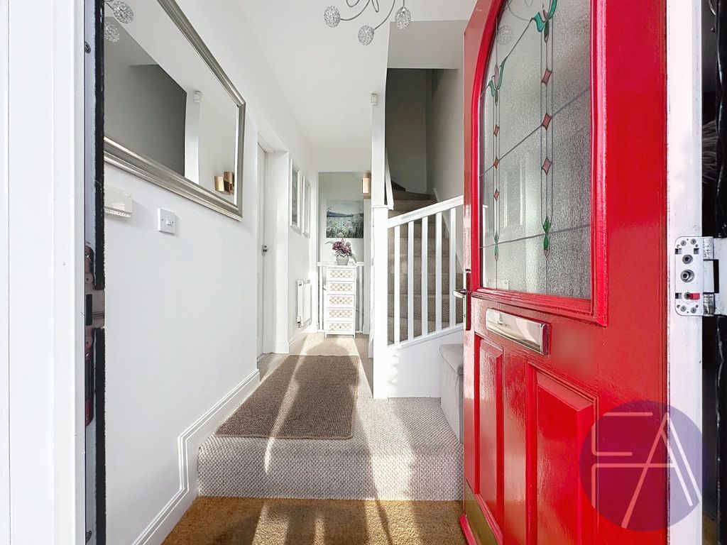 Property photo 3 of 37 4567066