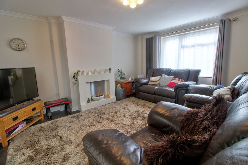 Property photo 2 of 12 Photo #2