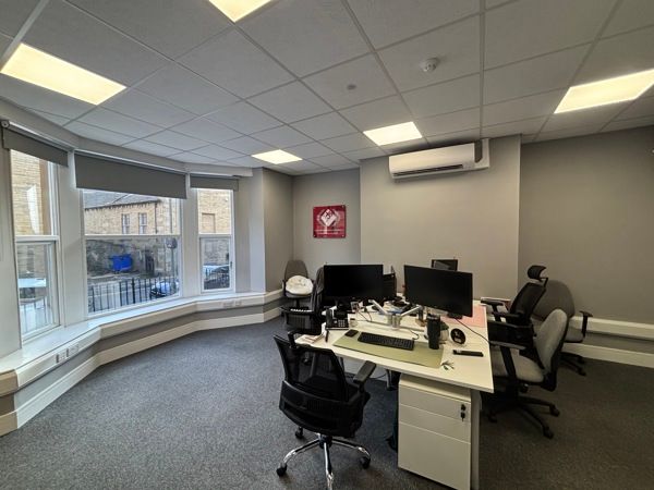 Property photo 2 of 15 Photo 9