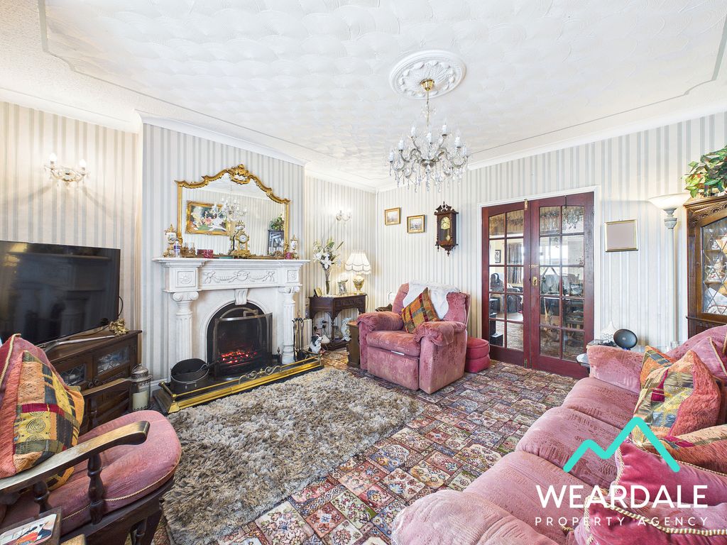 Property photo 3 of 43