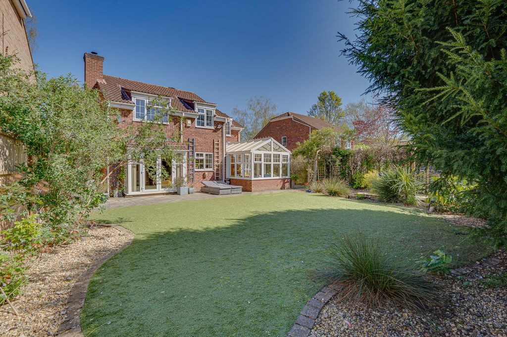 Property photo 3 of 20