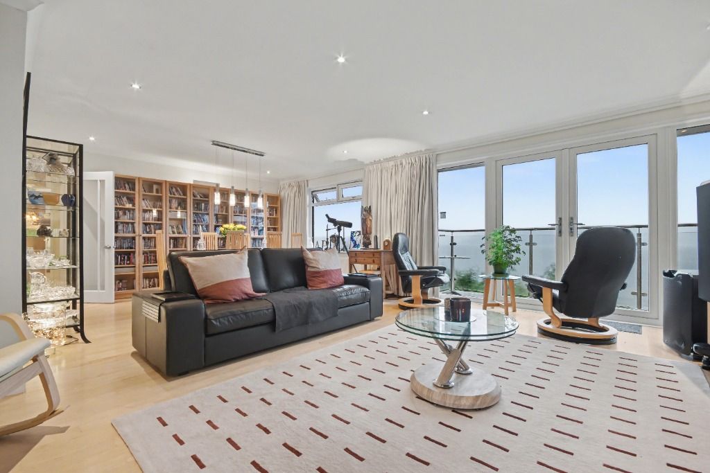 Property photo 1 of 46