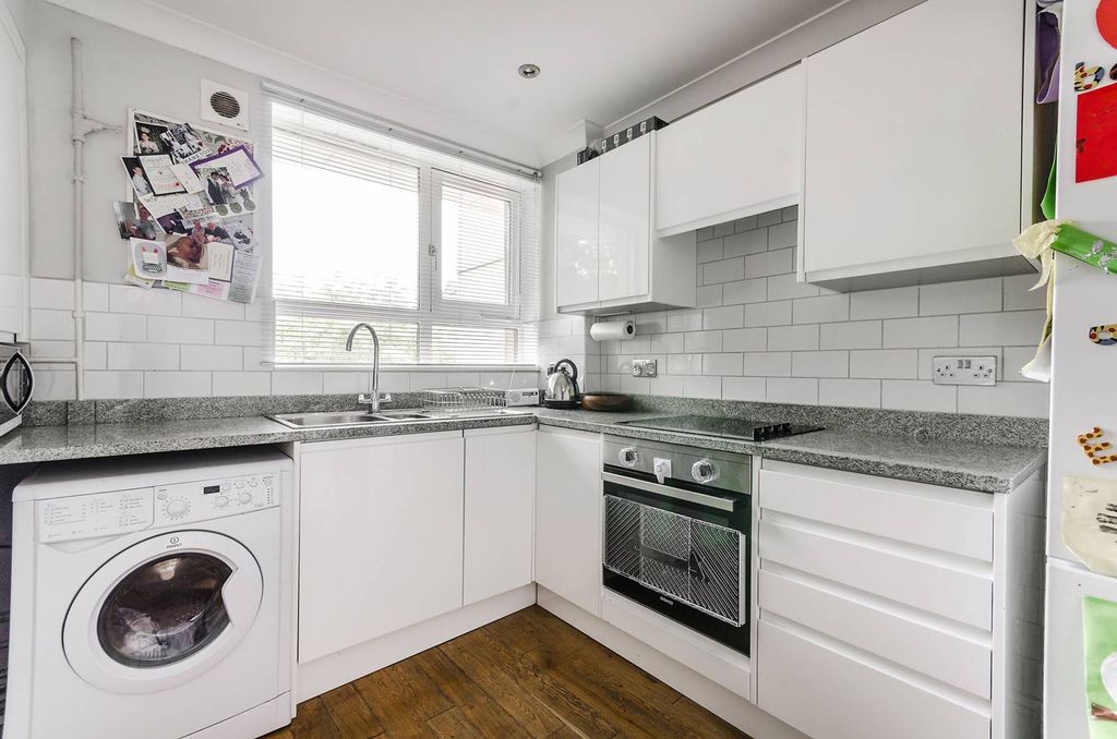 Property photo 2 of 5