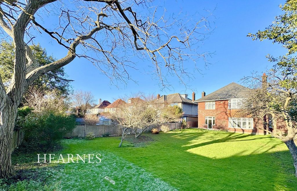 Property photo 1 of 23