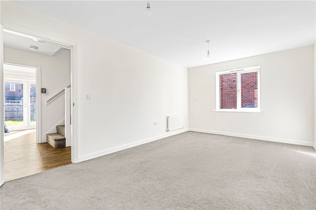 Property photo 2 of 12 Picture No. 02