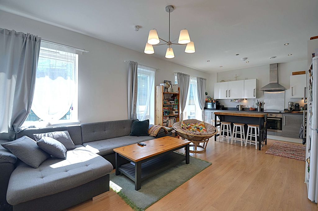 Property photo 1 of 27 Lounge Area_Pic_ (2).Jpg