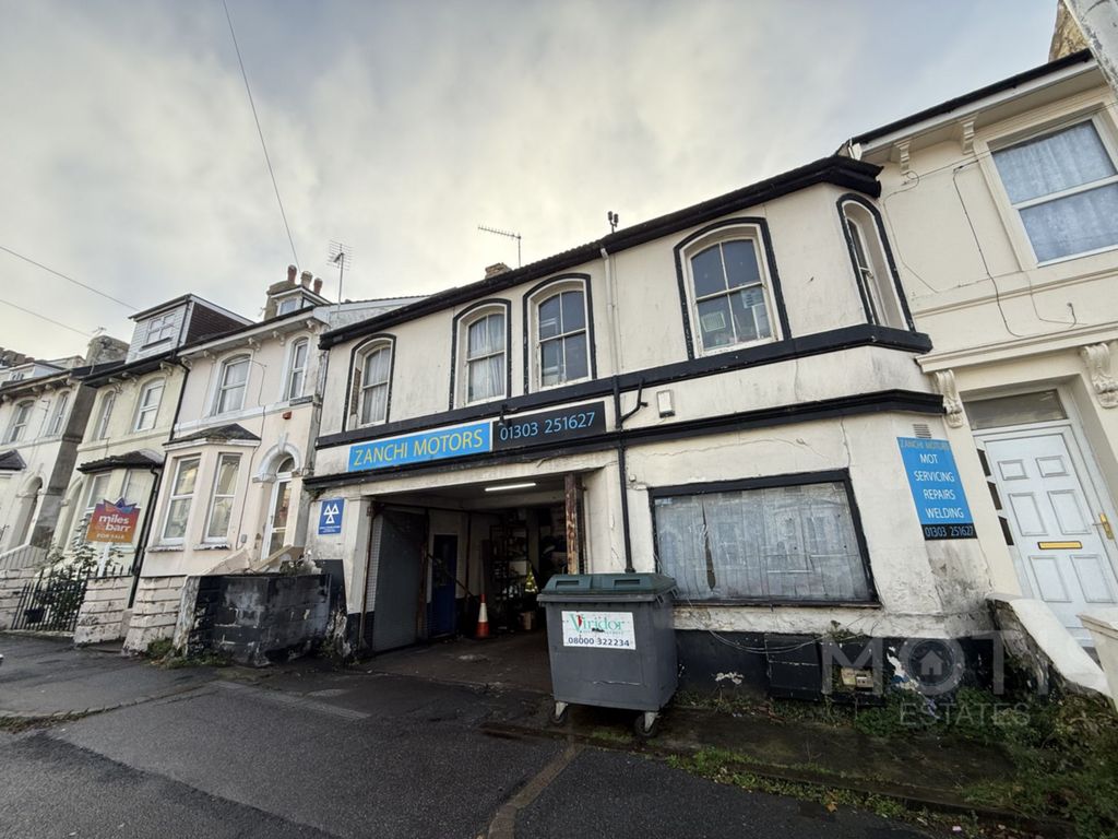 Property photo 3 of 13 Photo 2