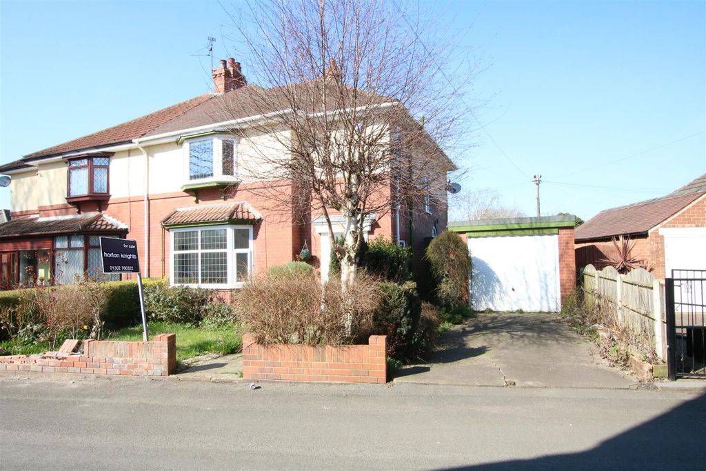 Property photo 1 of 12 Front