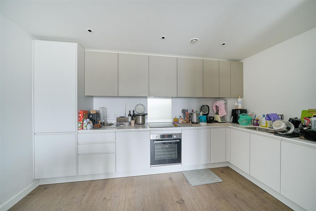 Property photo 3 of 12 09.Jpg