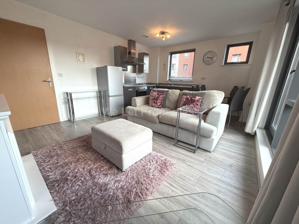 Property photo 3 of 13