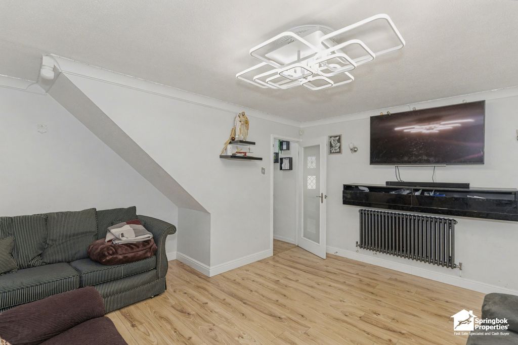 Property photo 2 of 16 Image 1