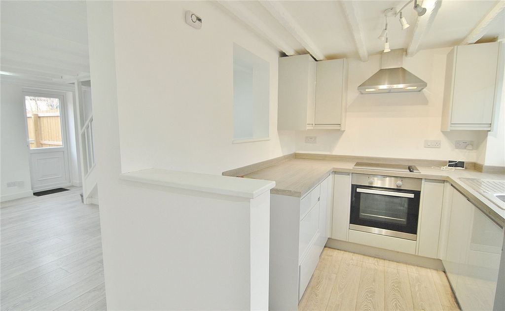 Property photo 3 of 13 Picture No. 15