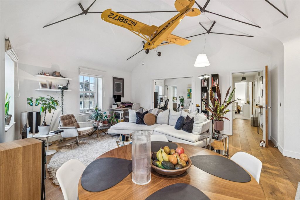 Property photo 3 of 8 Picture No. 05