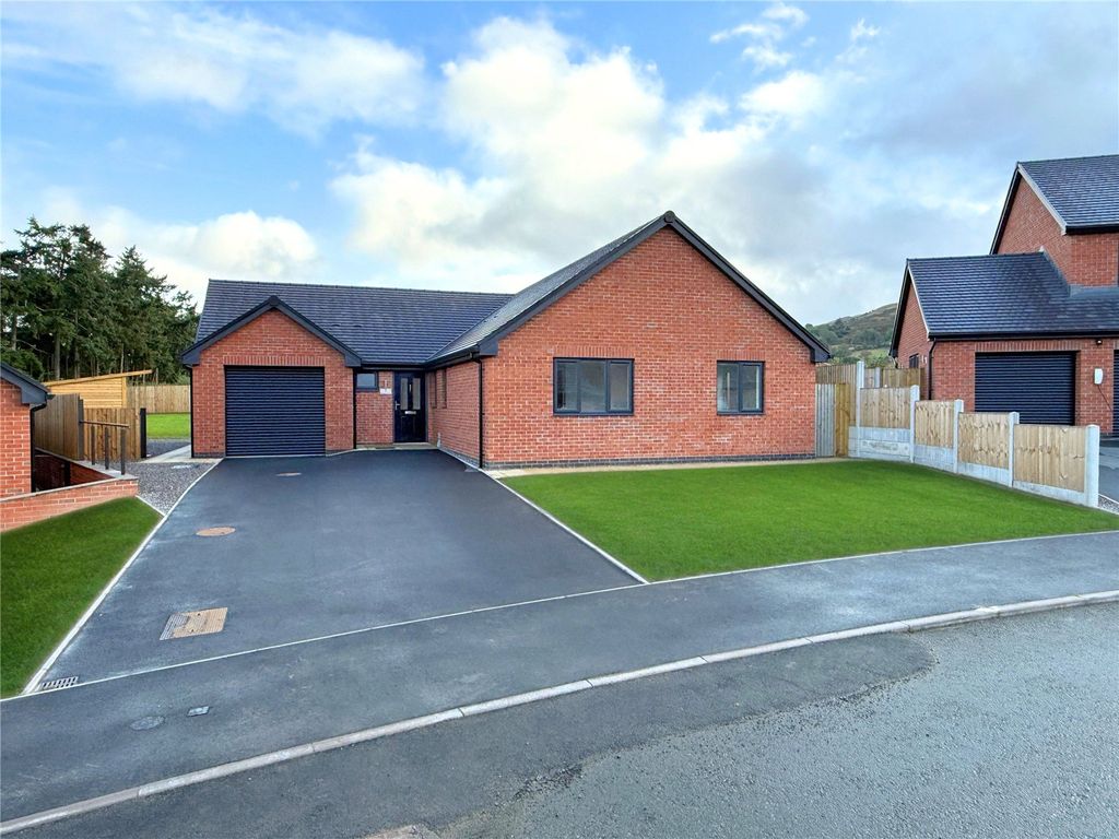Property photo 1 of 22 Picture No. 32