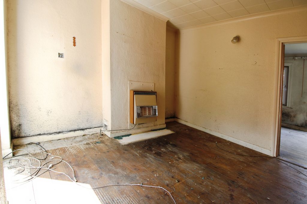 Property photo 3 of 13 Photo #3