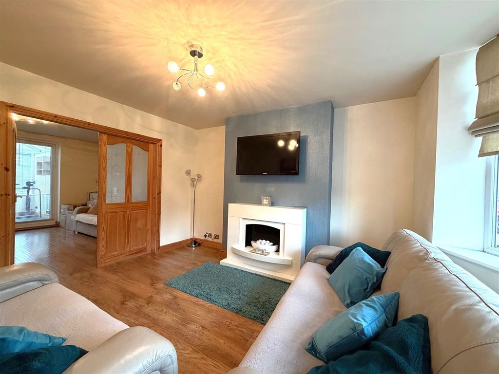 Property photo 2 of 22 B2.Jpeg