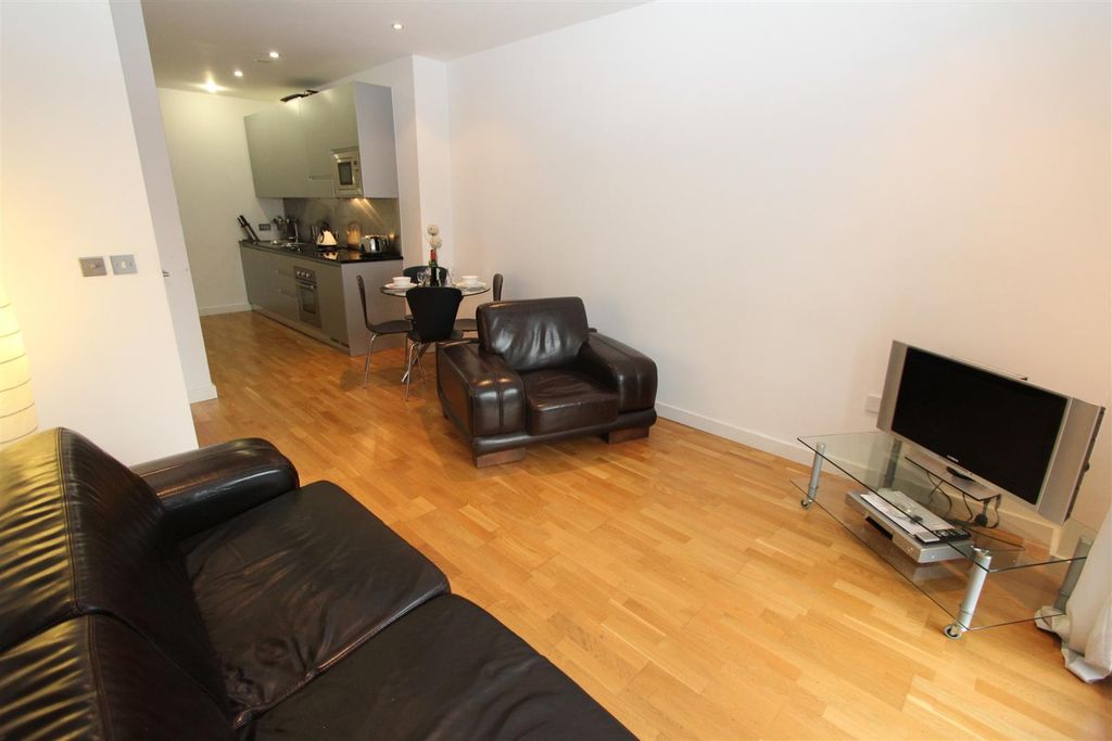 Property photo 3 of 9 Living Room2.Jpg