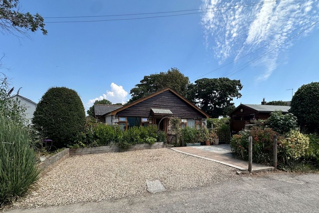 Property photo 1 of 21