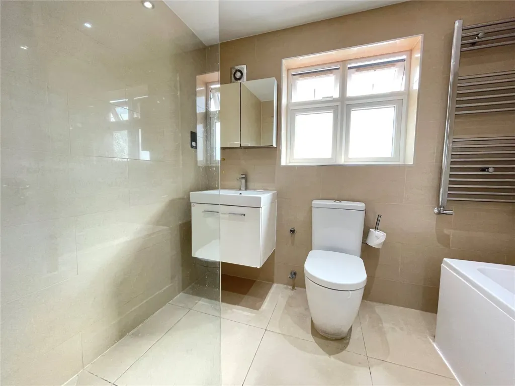 Property photo 2 of 4