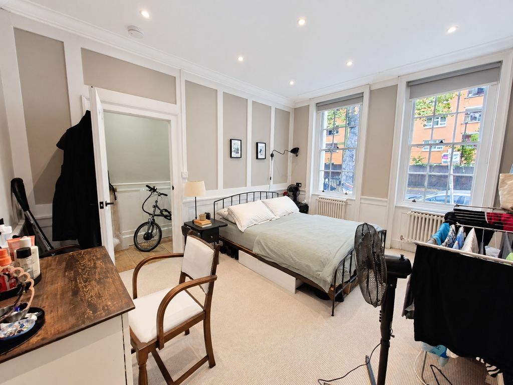 Property photo 3 of 12 Photo 2