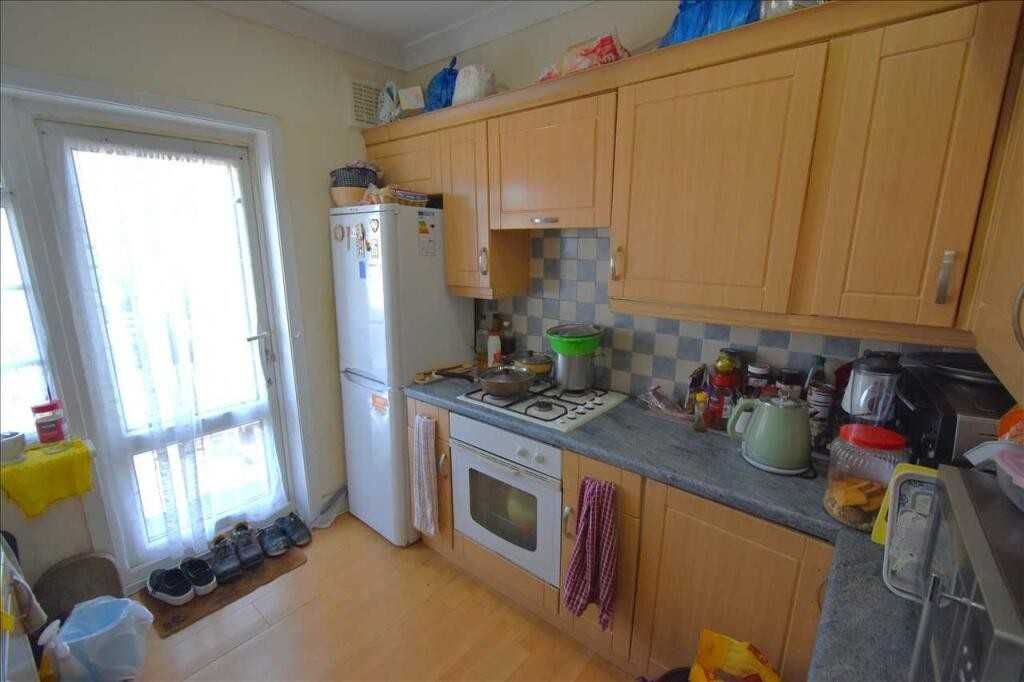 Property photo 3 of 5 Kitchen