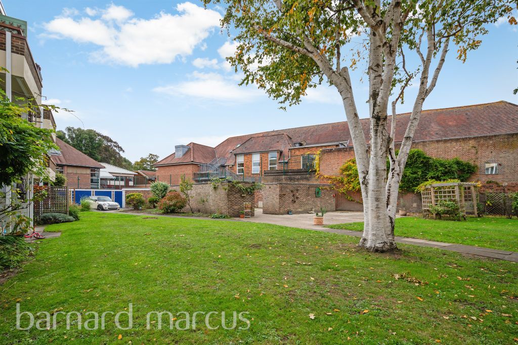 Property photo 3 of 9