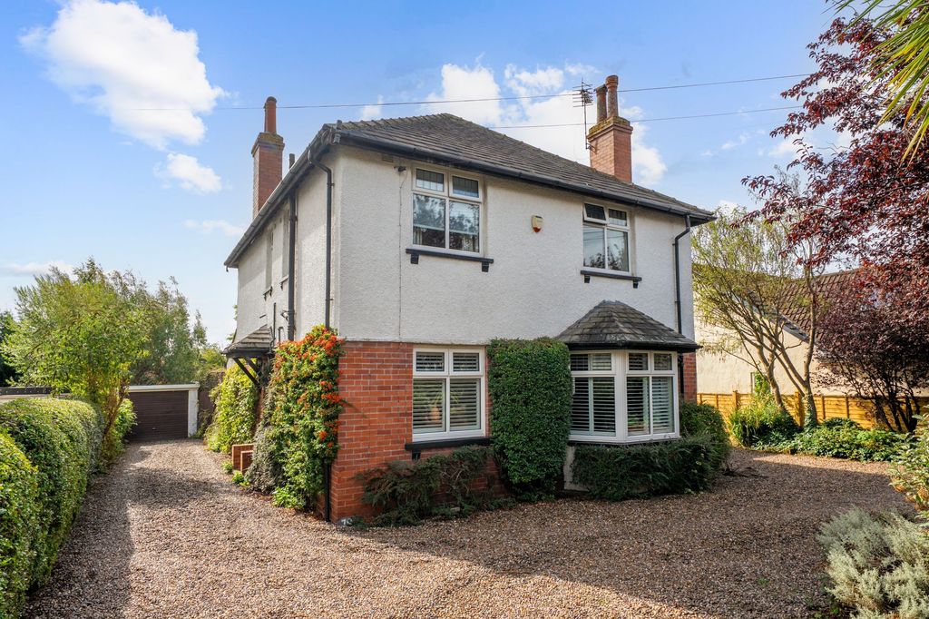 Property photo 1 of 26