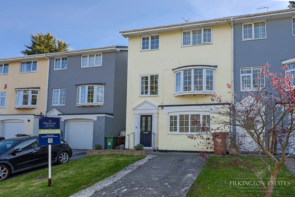 Property photo 1 of 18 4963382