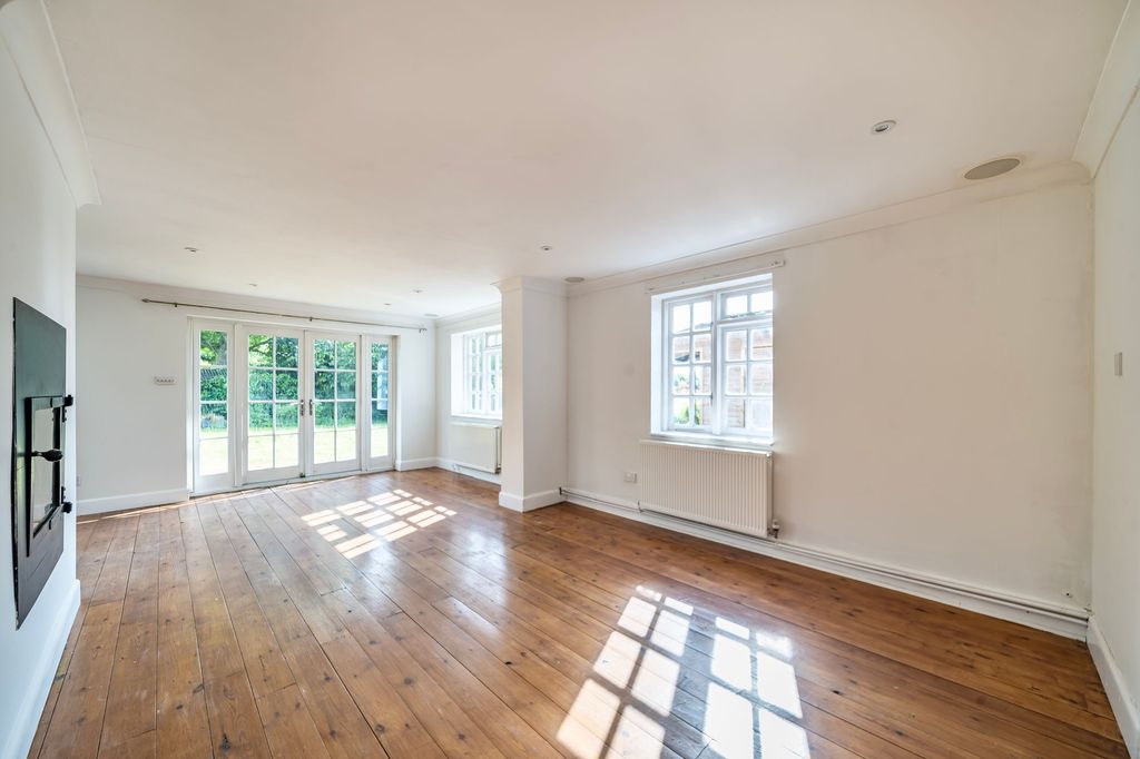 Property photo 3 of 15