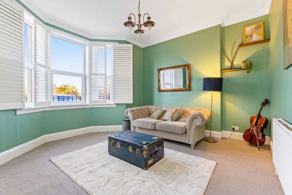 Property photo 2 of 26 Property Image 2