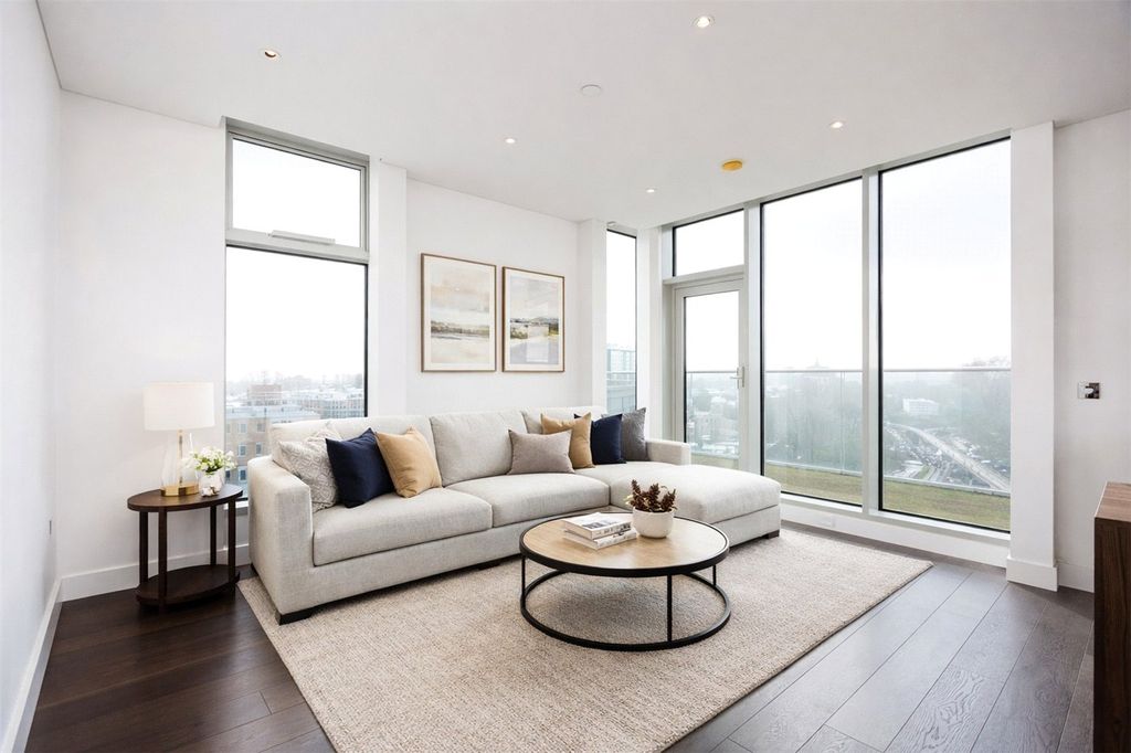 Property photo 2 of 9 Picture No. 14