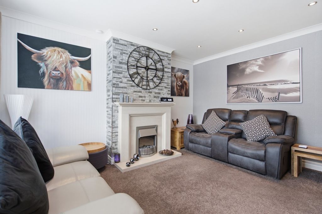 Property photo 3 of 32 5380188