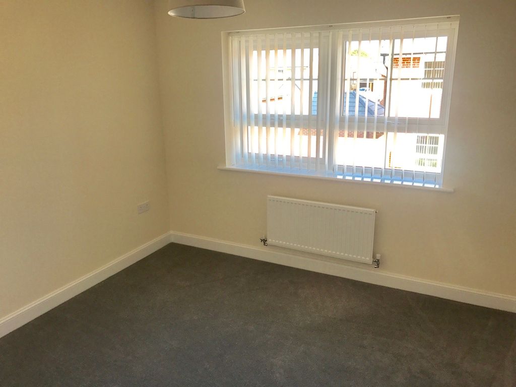 Property photo 3 of 44