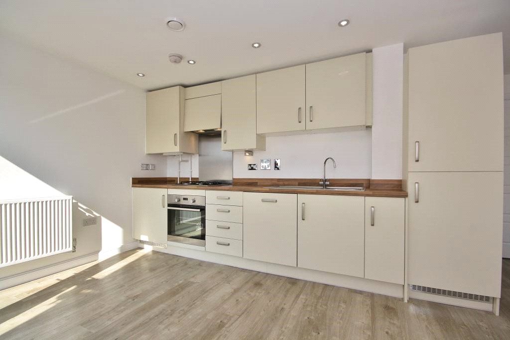 Property photo 2 of 6 Kitchen/Reception