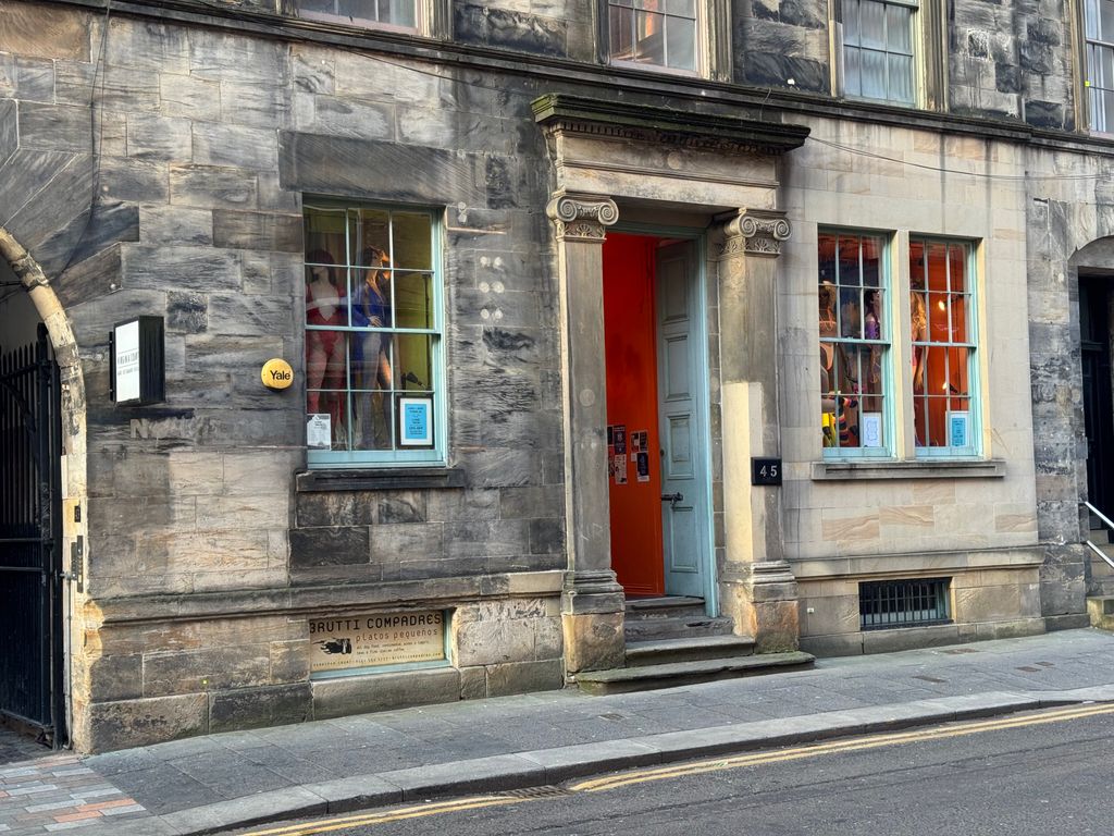 Property photo 3 of 5