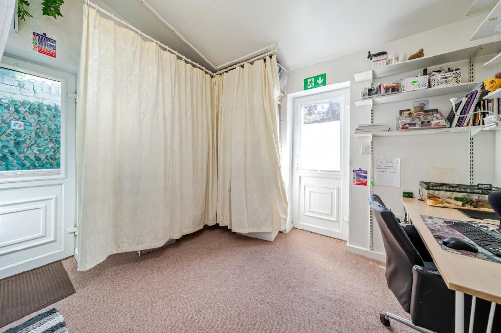 Property photo 3 of 21 Internal View