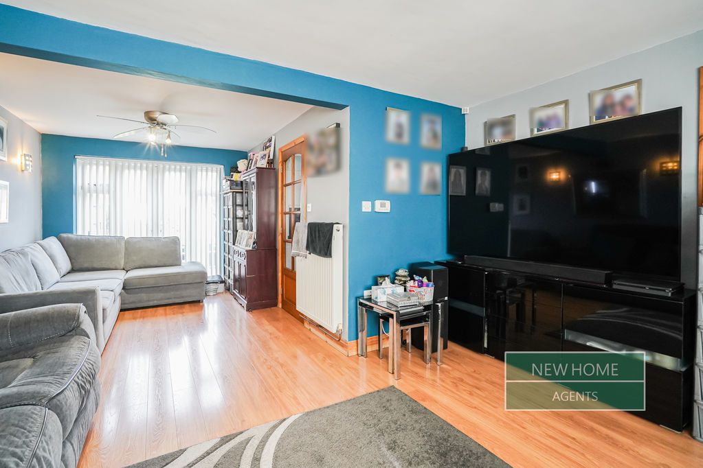 Property photo 3 of 18 Photo 16