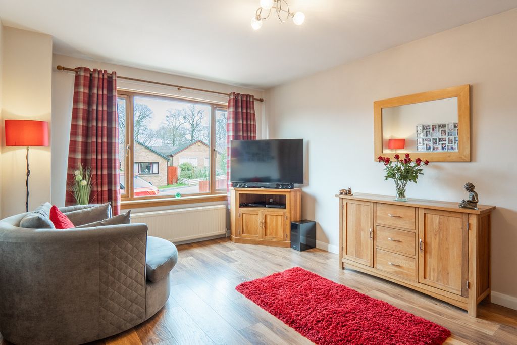 Property photo 3 of 34