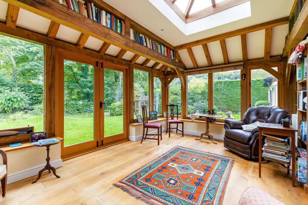 Property photo 3 of 20