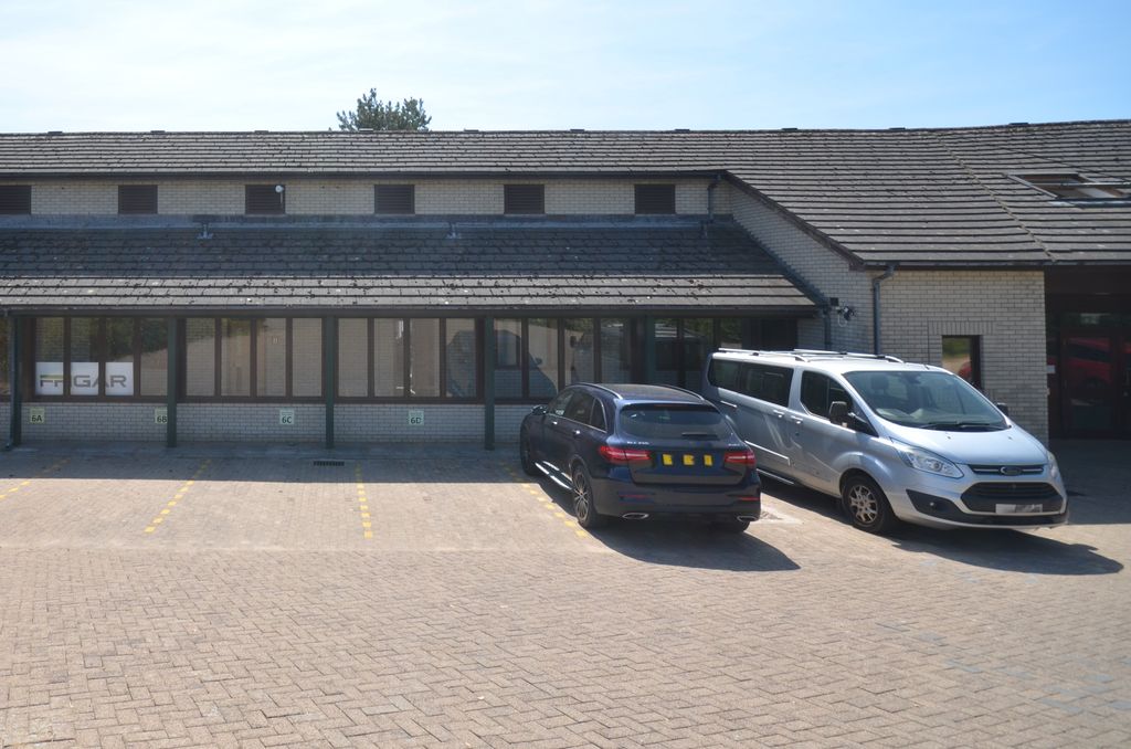 Property photo 1 of 6 Dsc_4198