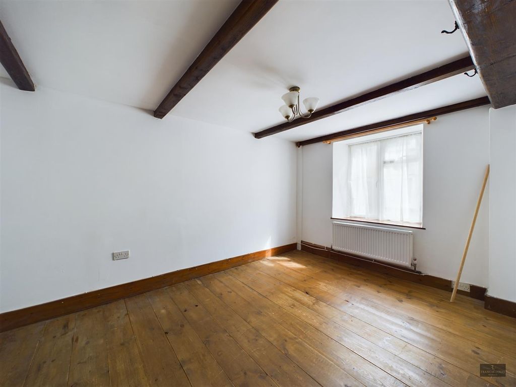 Property photo 3 of 6 Cam01856G0-Pr0061-Still002.Jpg