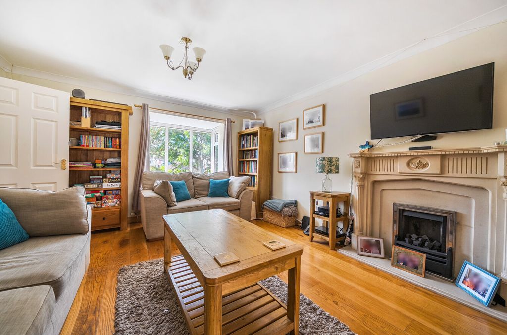 Property photo 2 of 18