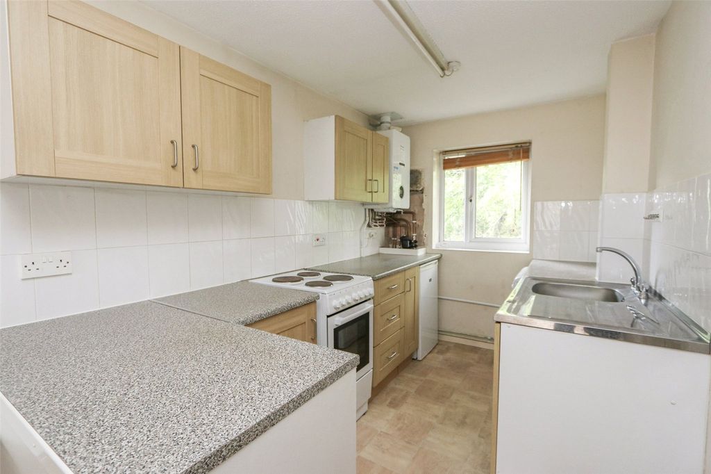 Property photo 2 of 10 Picture No. 13