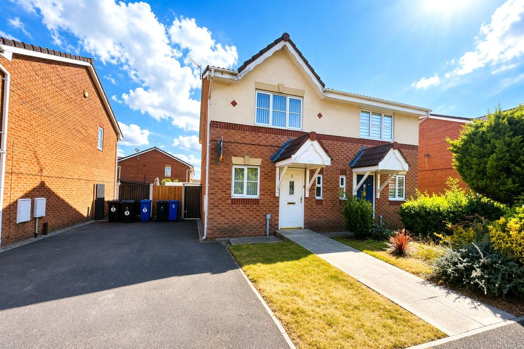 Property photo 1 of 17 Picture No. 23